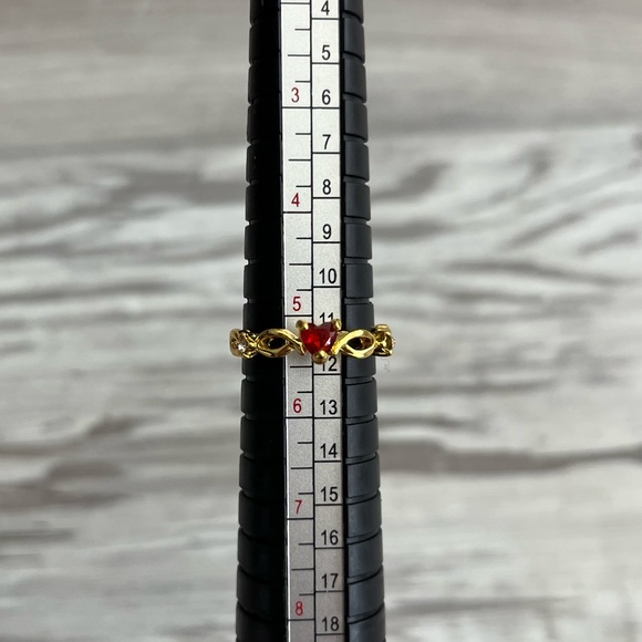 Red/Gold Ring - Size 5 - Picture 2 of 3